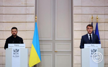 Volodimir Zelenszkij és Emmanuel Macron szándéknyilatkozatot írt alá száz Rafale vadászrepülőgép vásárlásáról