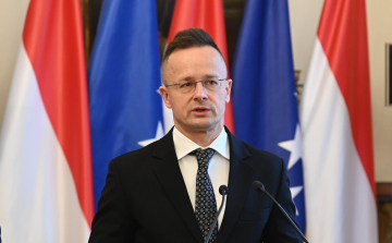 Szijjártó Péter: a magyar kormány elfogadhatatlannak tartja a kollektív bűnösség elvét