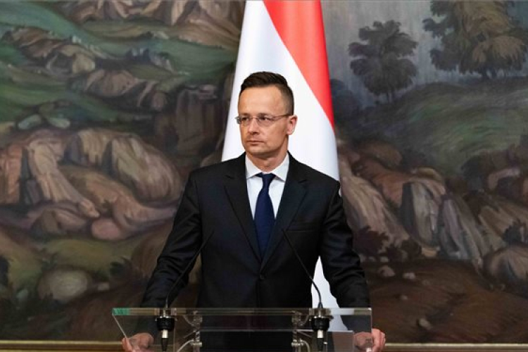 Szijjártó: Magyarország a továbbiakban sem fog fegyvereket szállítani Ukrajnának